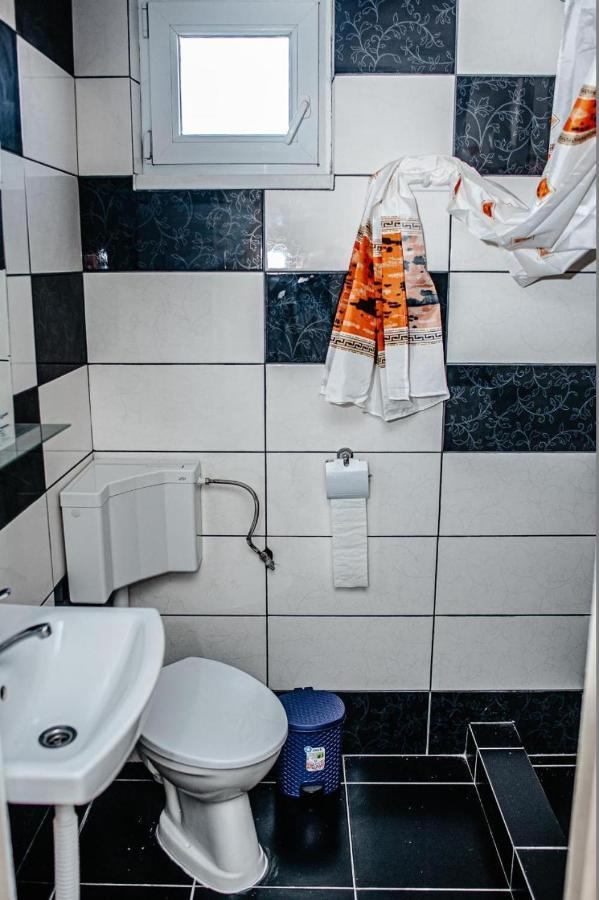 Labebe - Vidraru Hotel Arefu Luaran gambar